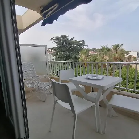 Residence L'Emilia Hyères Exterior foto