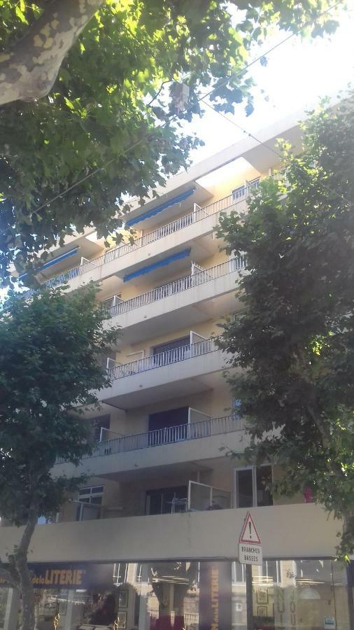 L'emilia Hyeres